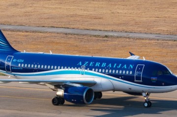 AZAL Tehrana reysini