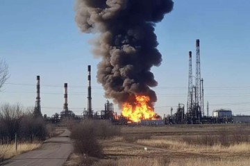 Ukrayna Rusiyada daha bir neft zavodunu vurdu –