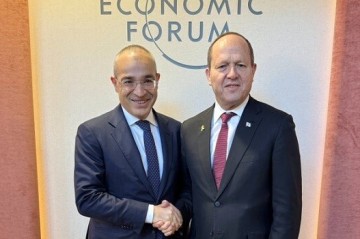 Azerbaijan and Israel discuss economic ties in Davos