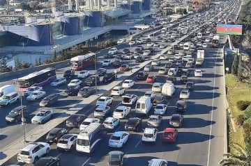 На ряде улиц и проспектов Баку затруднено движение транспорта - СПИСОК - ОБНОВЛЕНО
