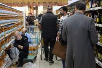 İranda insanlar kuponla alış-veriş etməyə başladı - FOTO