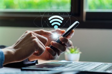 İran internetə çıxışı bərpa etməyə başlayıb