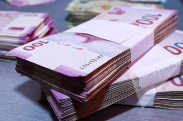 Обнародован госдолг Азербайджана