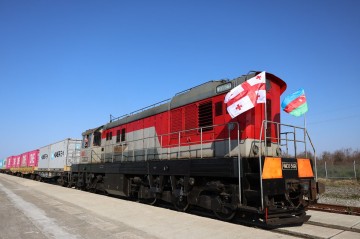 Poti-Bakı ekspres blok-qatarı yola salındı -
