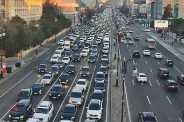 Bakının bir sıra yollarında tıxac yarandı