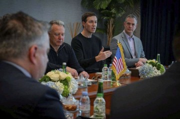 В Еврокомиссии рассказали о «постоянных контактах» с переговорщиками от США и Украины