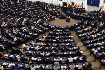 European Parliament blocks AI features on MEP tablets over security concerns