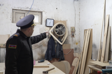 Bakıda mebel sexinin fəaliyyəti dayandırıldı - Video