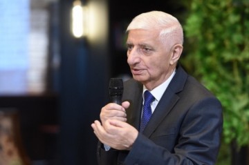 Orta məktəbə Xalq şairinin adı verilib