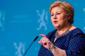 Former PM: Norway cannot block Russian activity on Svalbard