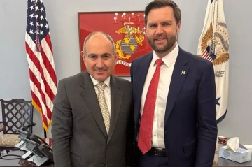 US VP Vance en route to Yerevan for meeting with Armenian PM