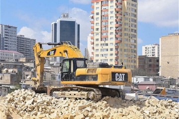 В Баку готовят территорию под новый тоннель: где и что будут сносить?