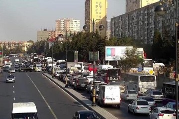 На дорогах Баку наблюдаются пробки - Список