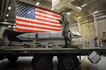США вернутся к ядерным испытаниям на равной основе с РФ и Китаем