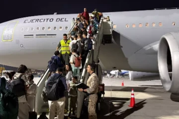 US, European nations expand evacuation operations from Middle East
