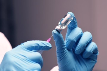 Virus və allergiyadan eyni vaxtda qoruyan vaksin hazırlanıb