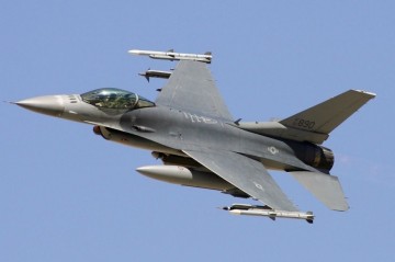 İran ABŞ-nin F-18 qırıcı təyyarəsini vurub -