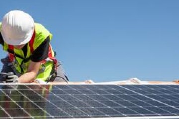 Günəş panelləri tək-tək zibilə atılır: Günün 24 saatı havadan enerji istehsalı