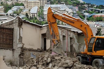 Bakıda "xruşovka"ların hamısı söküləcək? - Vacib açıqlama