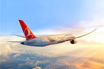Дождь затруднил посадку самолётов в аэропорту Сабиха Гёкчен в Стамбуле