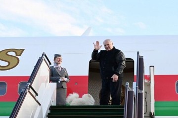 Lukashenko arrives in North Korea for official talks