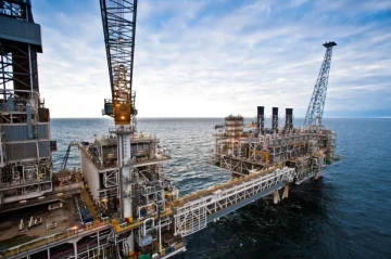Azerbaijani oil price drops by two per cent
