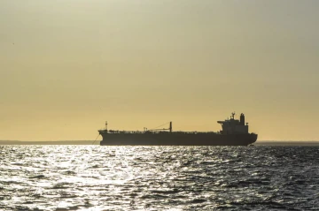 Palau-flagged oil tanker hit off Oman coast, 4 crew hurt