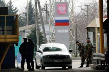 Russia сonsiders advance requirement for visa-free foreign visitors