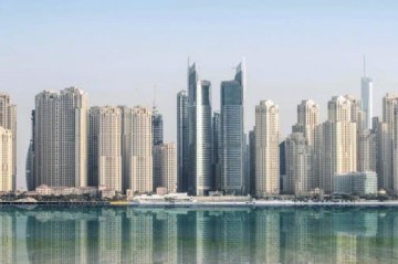 One injured as debris falls in Abu Dhabi