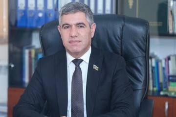 Azərbaycanda orta aylıq əməkhaqqı 1099 manat olub