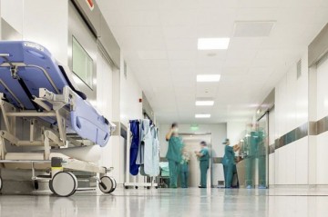 В Баку произошел взрыв в доме, есть погибший и раненые