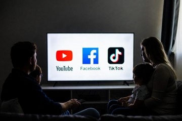 Belarusun dövlət mediasının "YouTube" kanalları silinib