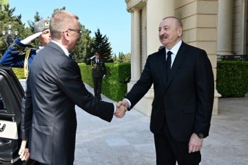 Official welcome ceremony held for President of Latvia - Photo