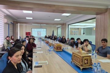 В Бакинском Славянском Университете прошла научно-практическая конференция, посвященная наследию Мирзы Кадыма Иревани
