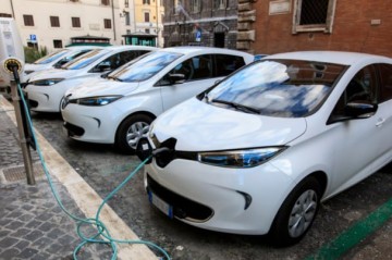 2026-cı ilin elektromobil bumu Azərbaycandan necə yan KEÇİR? –