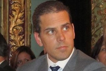 Biden’s son challenges Trump Jr. & Erik Trump to cage fight - Video