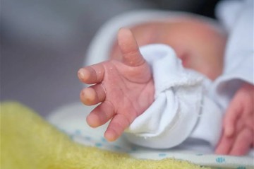 Мать 15-летней роженицы: Дочь сказала, что ее изнасиловал сосед - ОБНОВЛЕНО - ВИДЕО