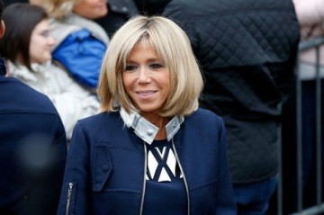 Жена Макрона пожаловалась на жизнь в "золотой клетке"