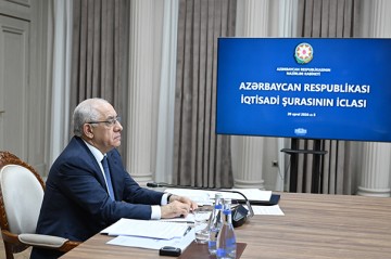 Əli Əsədov bu gün iclas keçirdi - Fotolar