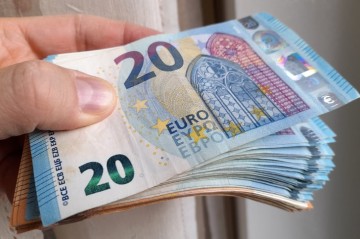 Rusiyanın dondurulmuş aktivlərindən Ukraynaya 6,6 milyard avro ayrılıb