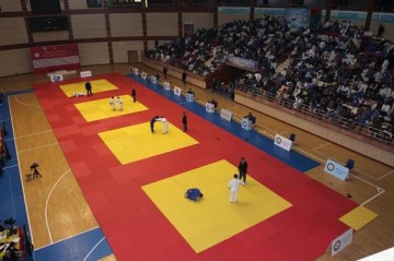 Azerbaijan wins gold at Youth Judo European Cup