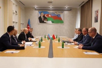 Heydarov meets Belarusian Construction Minister in Baku