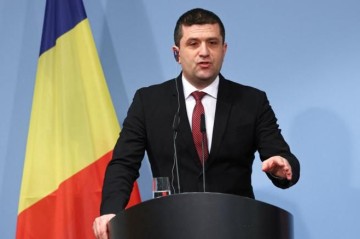 Самолет врио министра обороны Румынии столкнулся с GPS-помехами при полете в Литву