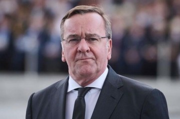 Germany urges stronger European defence after US drawdown