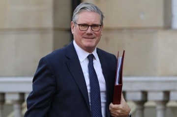 Starmer arrives in Armenia to attend 8th Summit of EPC
