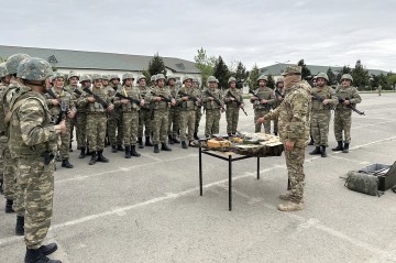 Hərbi təlim toplanışlarından boyun qaçıranları - Hansı cəza gözləyir?