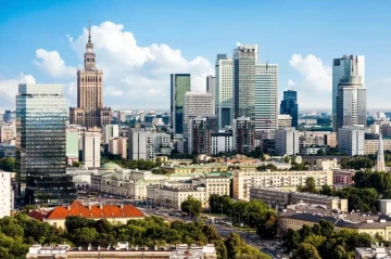 Poland GDP growth slows to 3.4% in first quarter, flash data show