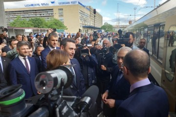 Passenger train arrives in Tbilisi from Baku after six-year break