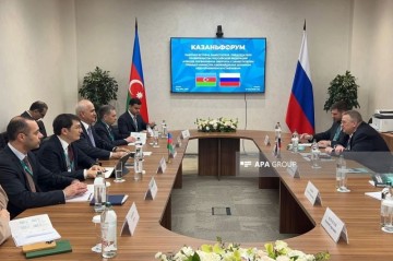 Шахин Мустафаев встретился с Алексеем Оверчуком