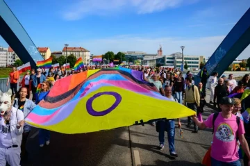 Poland orders recognition of same-sex marriages registered abroad